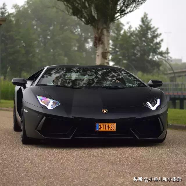 好看的日系超跑壁纸,黑绿跑车壁纸