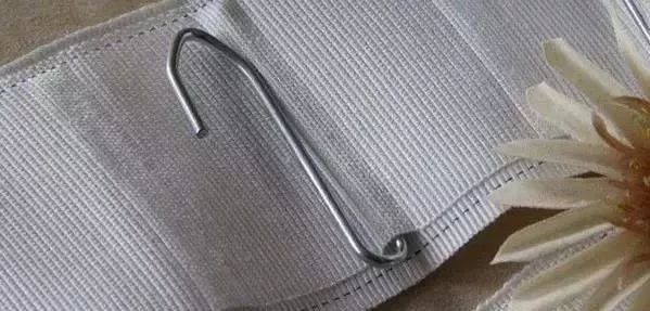 卧室窗帘面料怎么选择,客厅窗帘及面料选择技巧