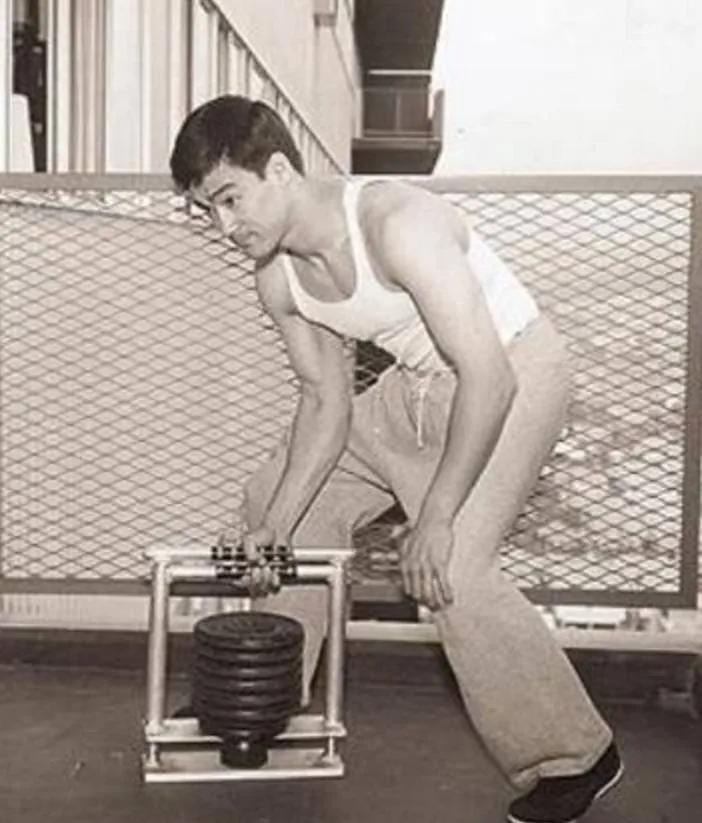 功夫之王李小龙,李小龙跑步高清4k视频