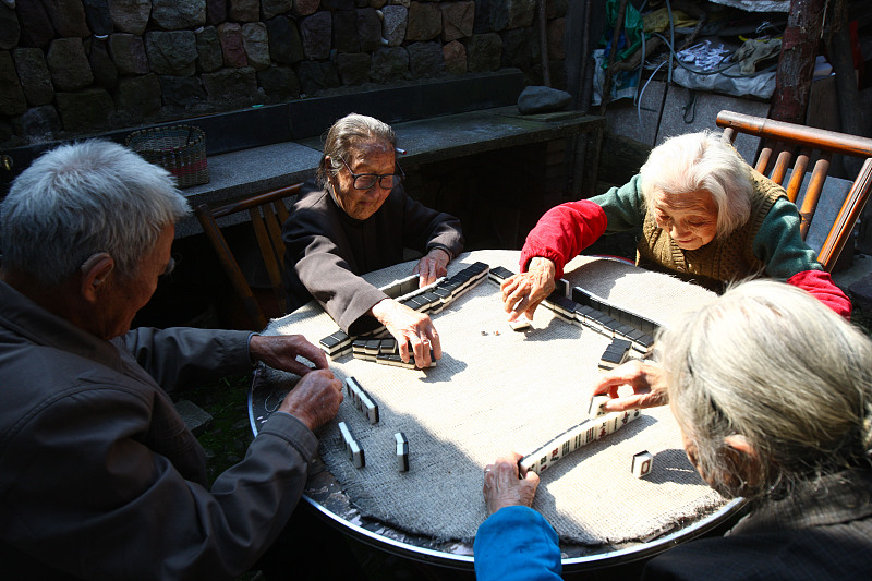城市子女回老家建房,城市子女继承农村房屋