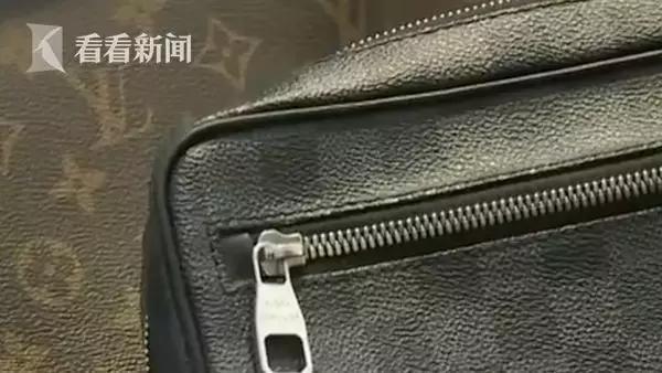 lv包掉漆严重专柜不给换,lv包质量有问题商家不认