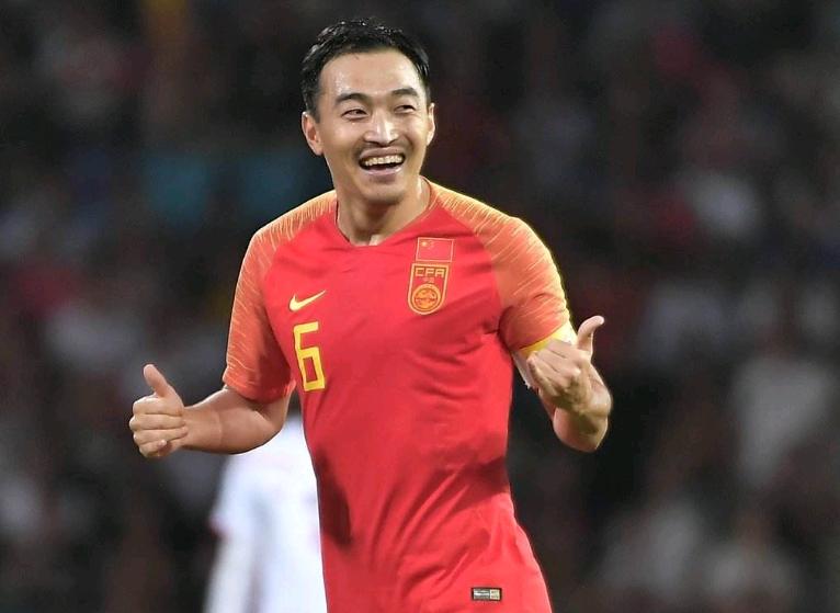 战泰国国足或踢433：首发阵容出炉，一人将成为里皮的秘密*器武**