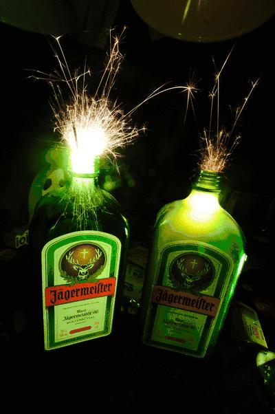 抖音近3亿*放播**量，这种叫野格的酒精饮料在小店火了