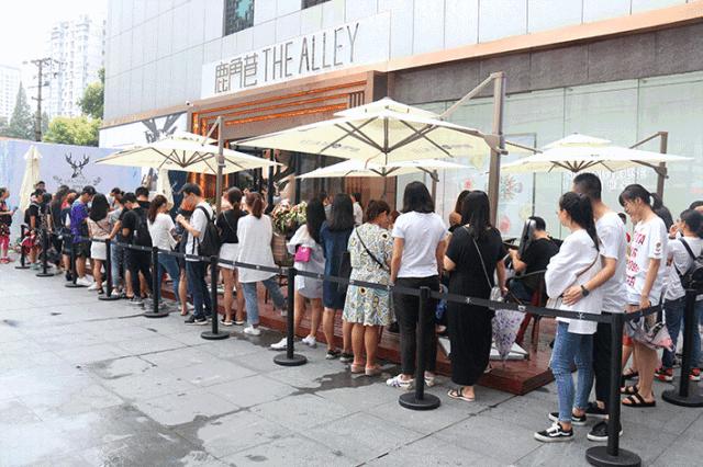 一杯奶茶凭什么能卖到20元,为什么一杯奶茶能卖到几十块