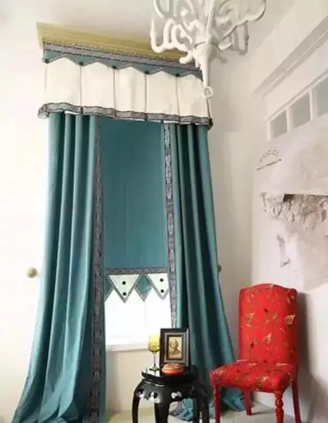 阳台窗帘加窗幔效果,千鸟格窗帘加窗幔