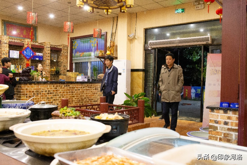 你吃过柴火饭吗,你吃过真正的柴火饭吗