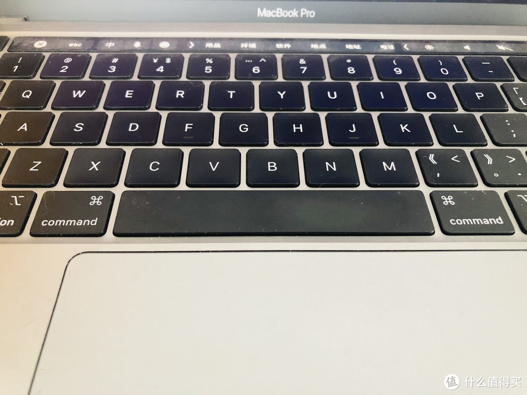冷淡风生产力:MacBook、苹果11ProMax、燃风键盘、索尼Z1R耳机