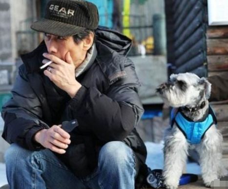 日本人是这么抽烟的，难怪他们活得更久，还是得学他们的抽烟方式