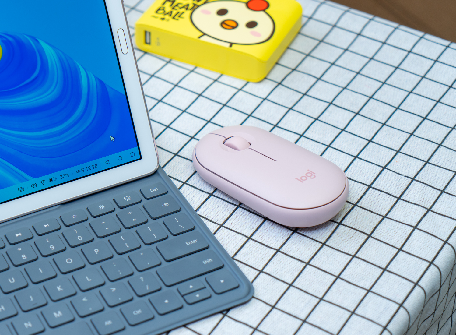 cherry鼠标和罗技鹅卵石,罗技鼠标m221与鹅卵石