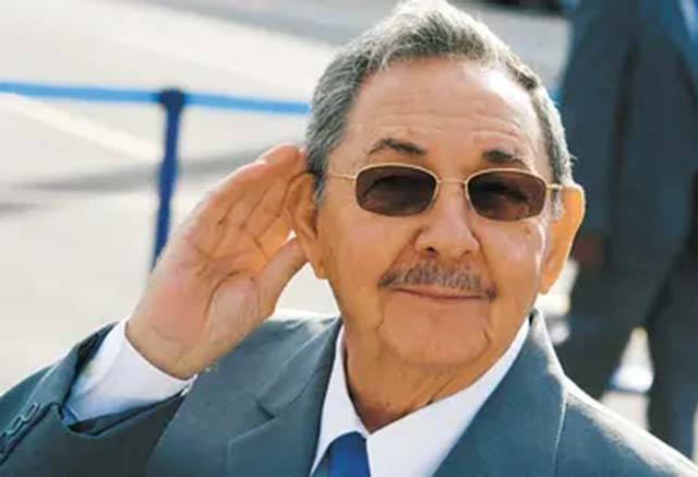 卡斯特罗将长子踢出继承人选，2011年卸任后，让80岁的弟弟接班