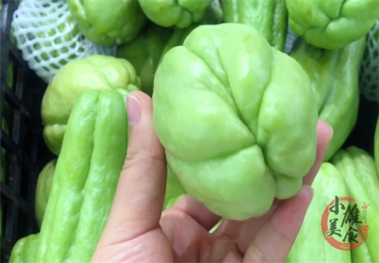 有人说白色佛手瓜致癌是真的吗,连着吃七八天的佛手瓜会致癌吗