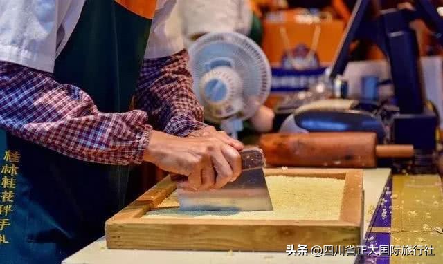 吃货们千万不要错过的昆明美食街,女吃货们打卡长沙网红美食街视频