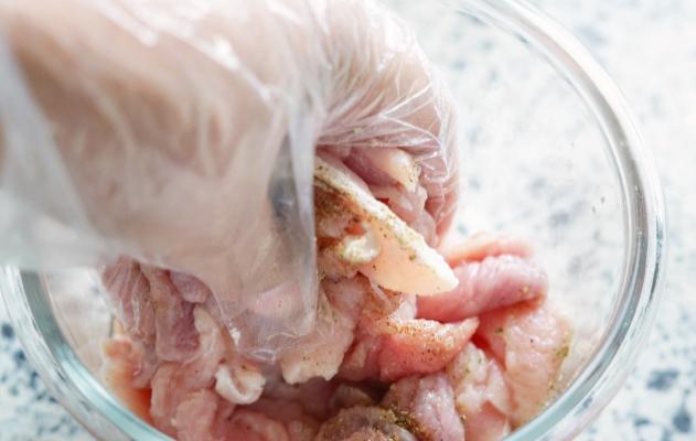 炸酥肉怎么做到外酥里嫩香酥,香酥粉和红薯粉炸酥肉的做法