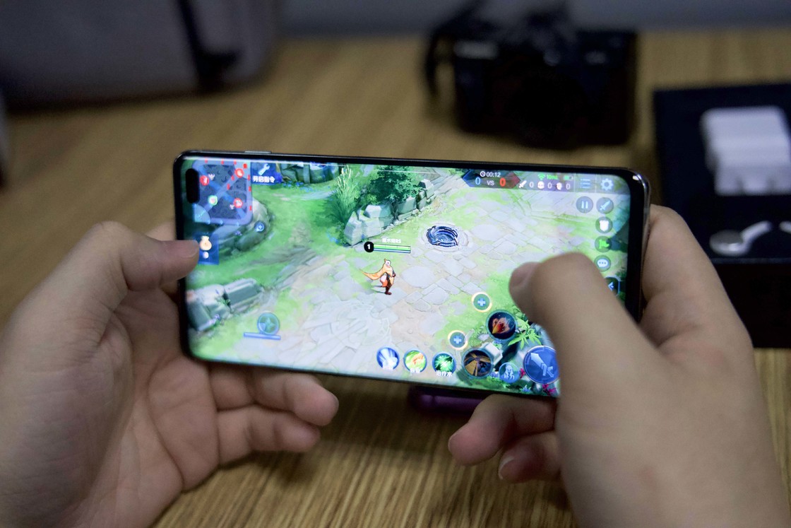 三星s10+现在还值得买么 (现在三星s10+还值得入手吗)