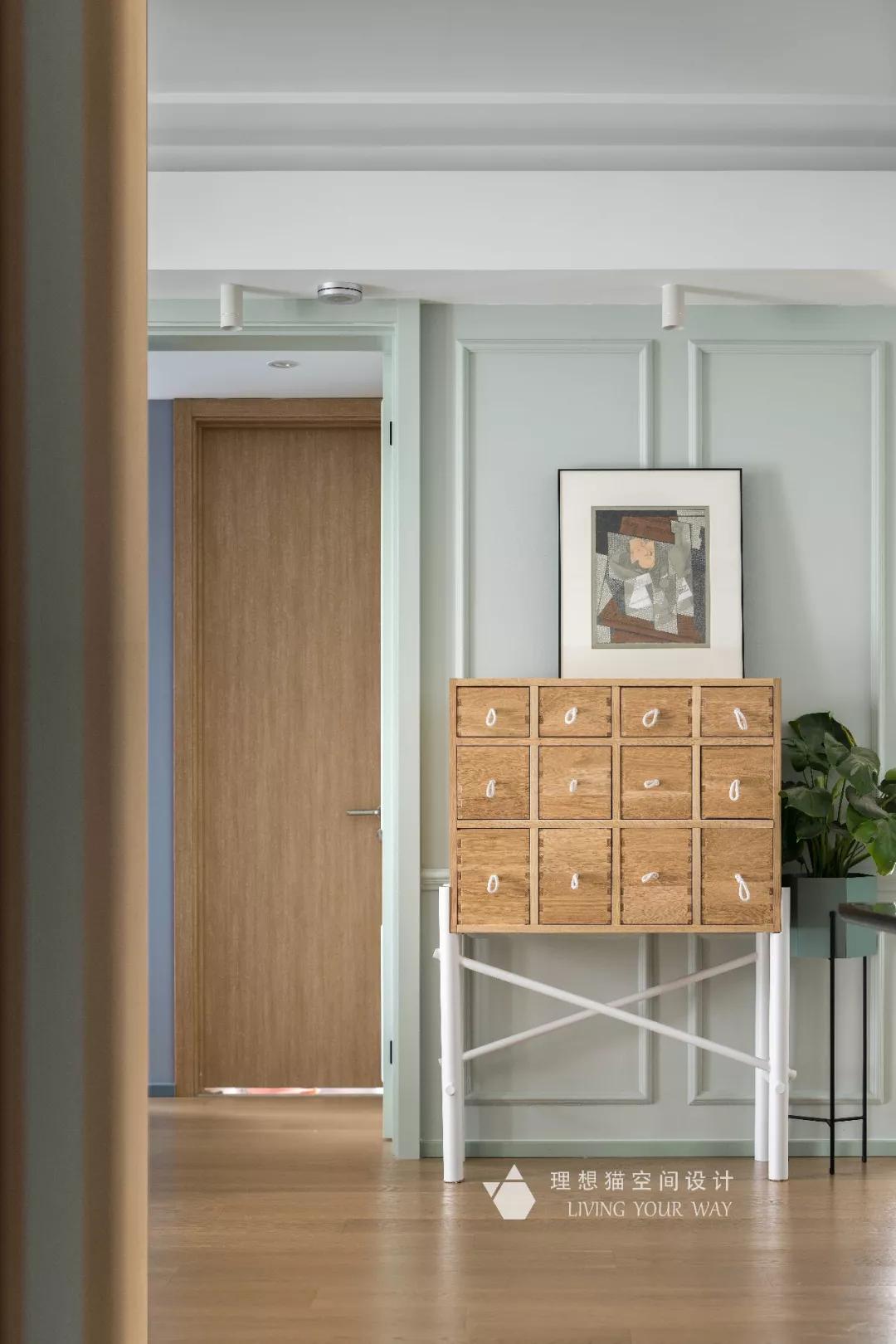 一个好的室内设计，要卡尺般的精准的尺度，也要梨花般清新的颜值