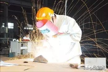 焊工常见的职业病有哪些,焊工的职业病防护措施