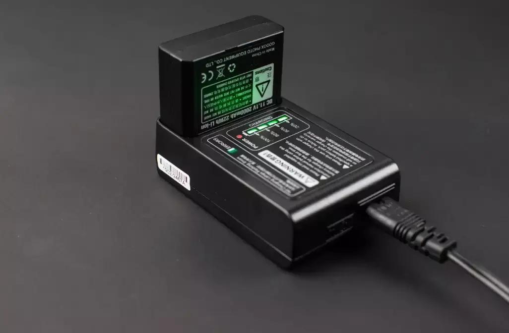 神牛v860ii-c和二代有什么不同,神牛v860三代开箱测评