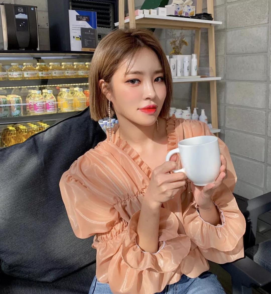 今年流行什么风格全家福,今年流行的两种风格