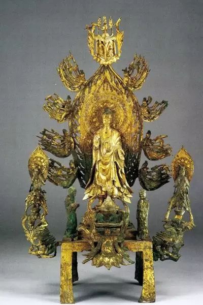 只拿出1%就卖了100亿，世界第一艺术收藏家族，不朽的传奇