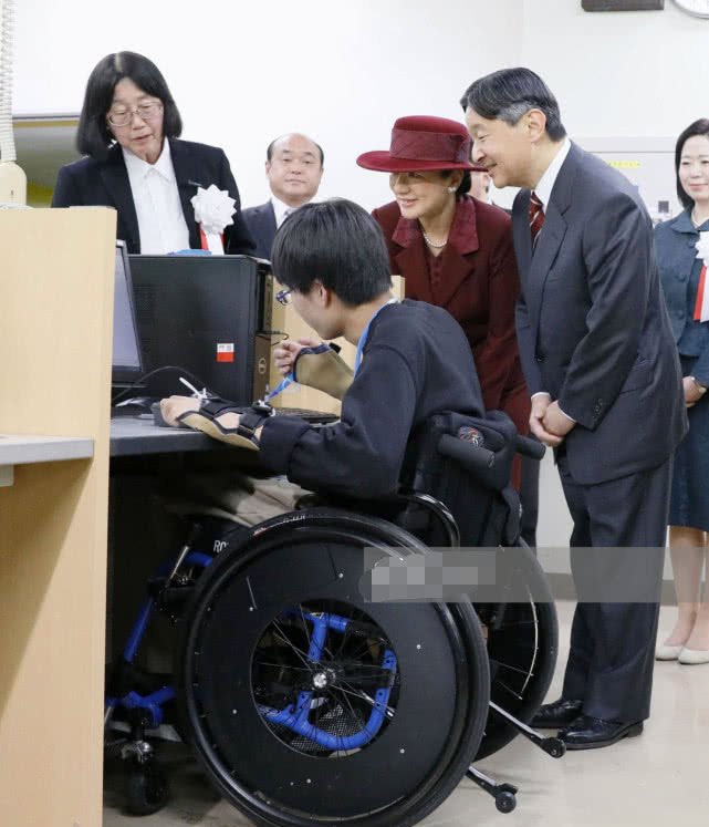 日本皇后雅子穿和服,日本皇后雅子年轻视频