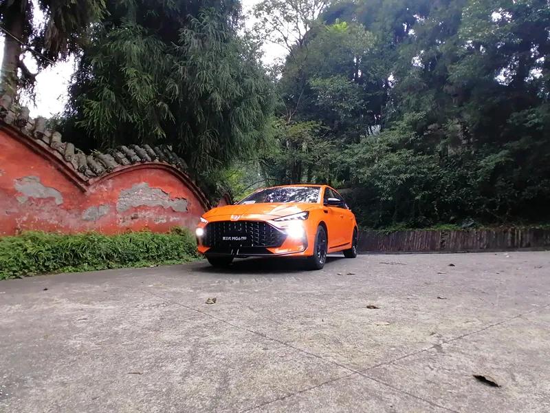 名爵mg6pro下赛道,沉浸式试驾名爵mg6pro自动旗舰版