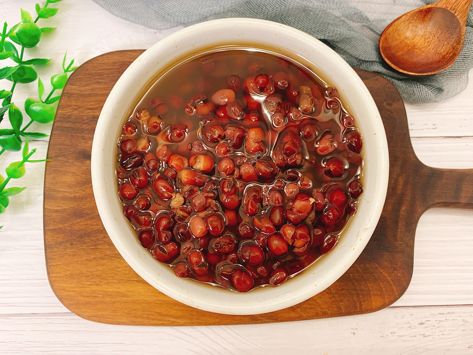 泡好的红豆怎么煮容易熟,怎样煮红豆既软烂还不开花