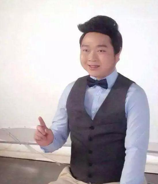 《功夫》中露半个屁股的演员，身价上亿后，他这样评价周星驰