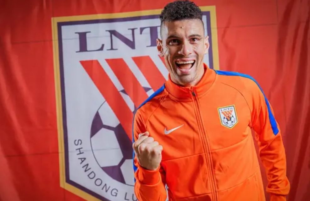 山东泰山队球员写真,2017山东鲁能官方写真