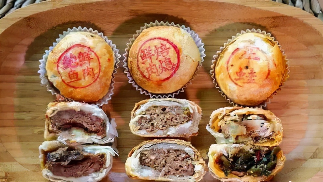 天津人排队买的月饼 (实拍天津人排队买月饼)