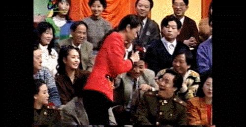 倪萍60岁再入圈，用10年不哭，成为了如今的“国综宝藏”