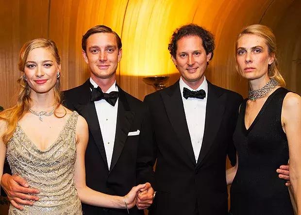 能嫁给王子的从来就不是“灰姑娘”，一起来看这场举办在世界五大宫殿之一的世纪梦幻婚礼吧