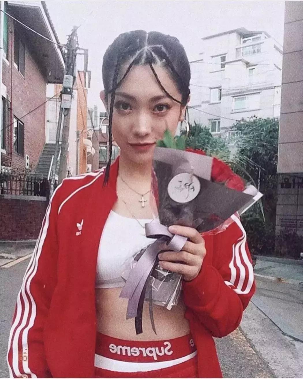 除了那位「E奶」女孩以外,DJ圈还有许多值得关注的小姐姐存在！