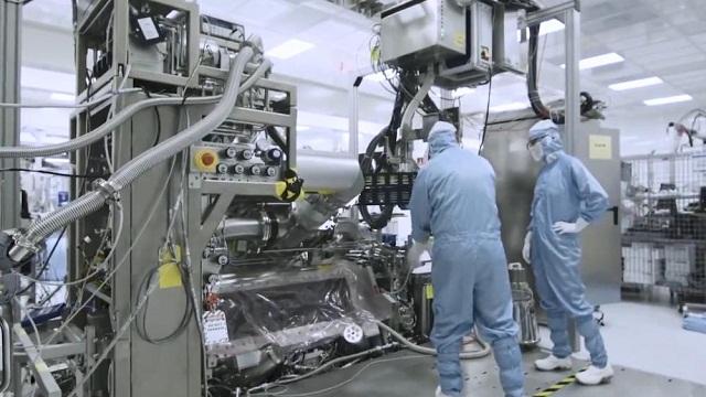 荷兰巨头垄断全球市场，1.5亿美元的设备，掌握着芯片制造的命脉