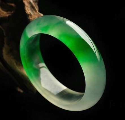 翡翠宝石怎样来鉴定,鉴定翡翠真假的方法