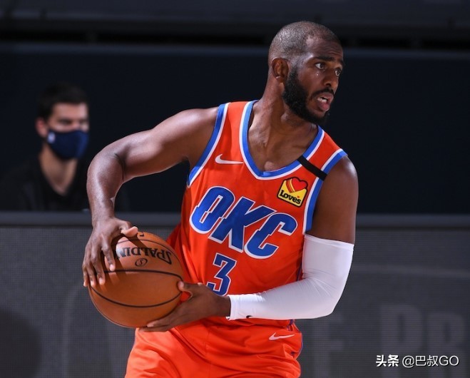 贝弗利指导戈贝尔防守哈登,多诺万赛后的视频