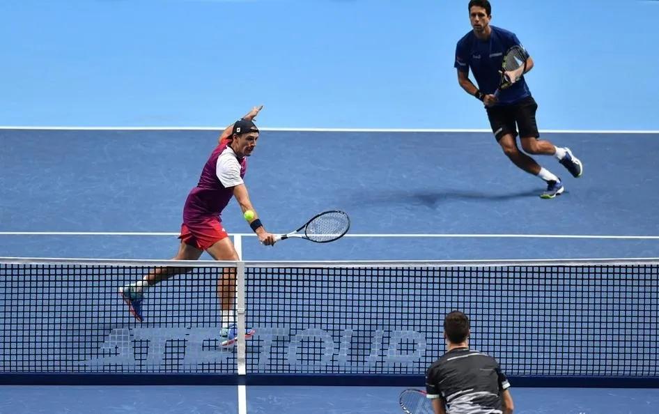 双打步法移动的细节技术,双打五大经典战术