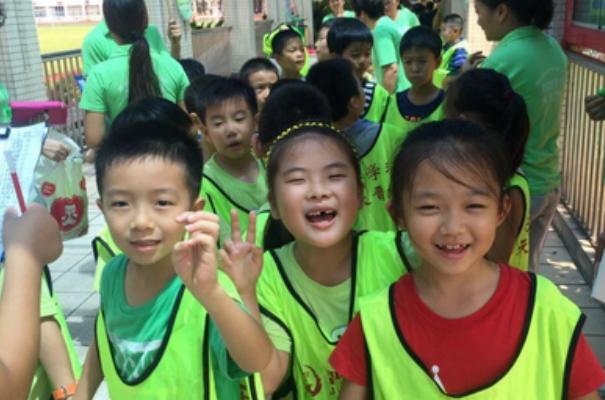 孩子多大可以送托管,孩子送托管好还是自己辅导好