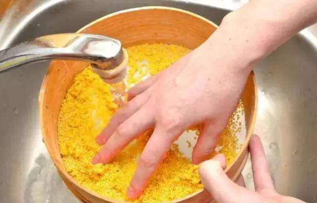 小米粥凉水下还是开水下米,小米粥冷水下米还是水开米