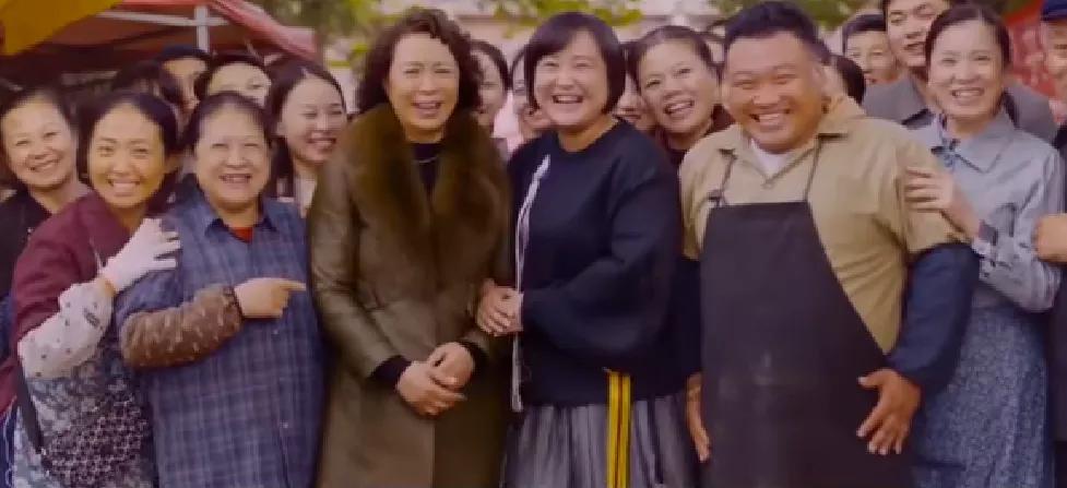 贾玲30亿瘦成闪电,贾玲采访瘦成闪电原视频