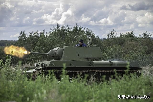 苏联KV系列重型坦克量产型号的演变和识别