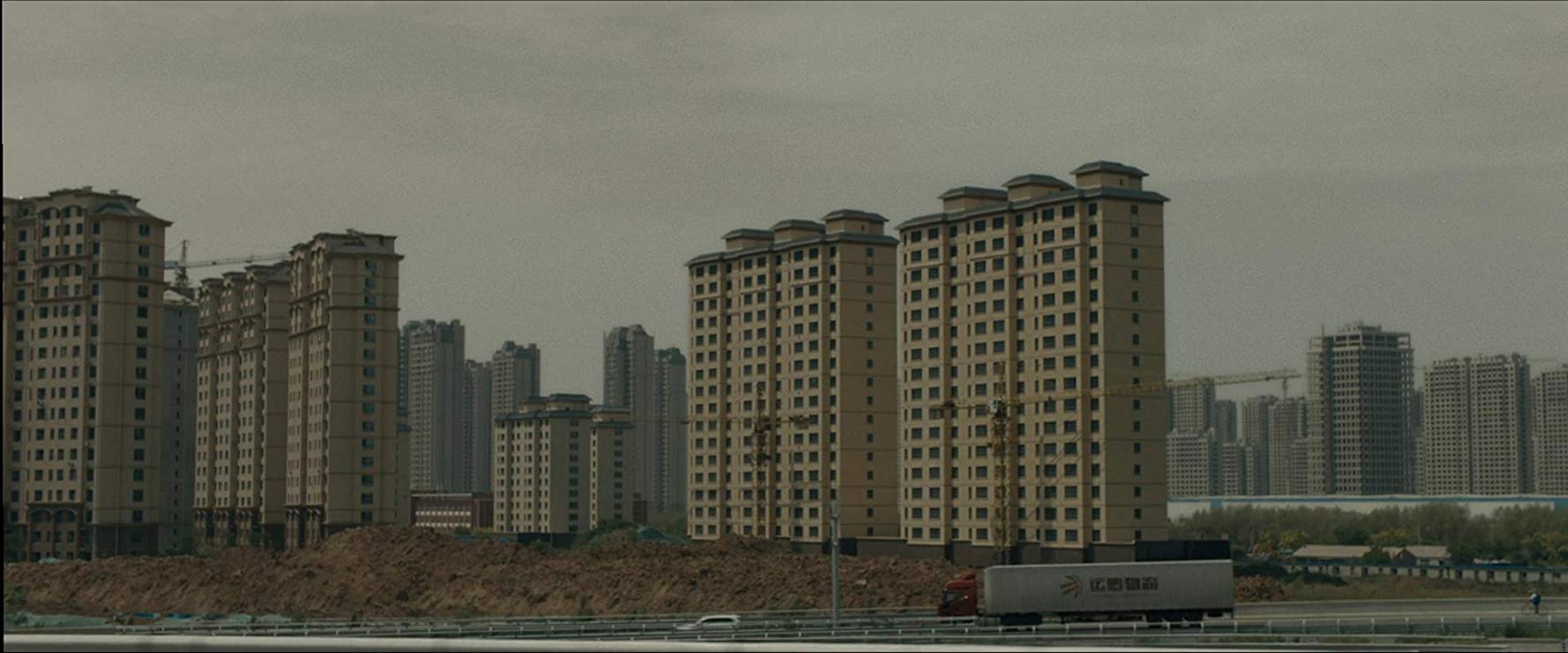 电影别告诉她短片,电影别告诉她创作