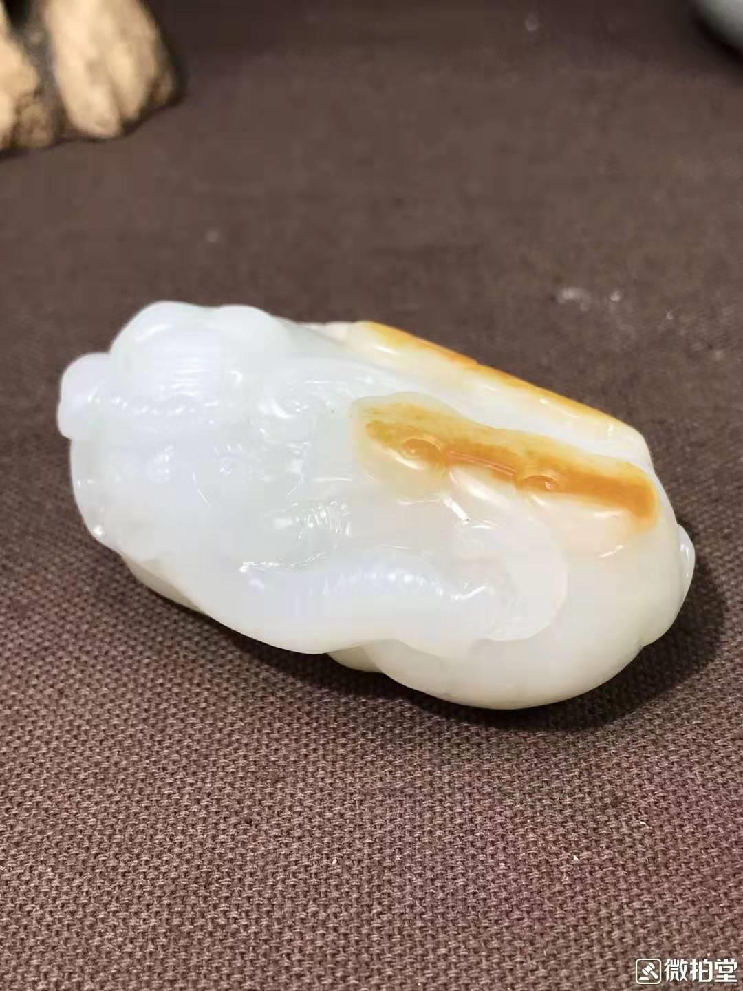 如何鉴别极具收藏价值的和田玉籽料？了解这些对您有帮助