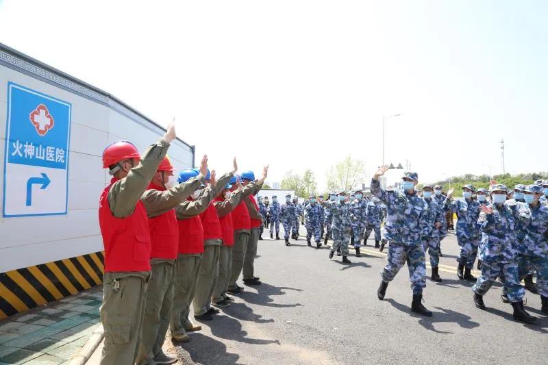 被按下暂停键的第一天,被按住暂停键后的感受