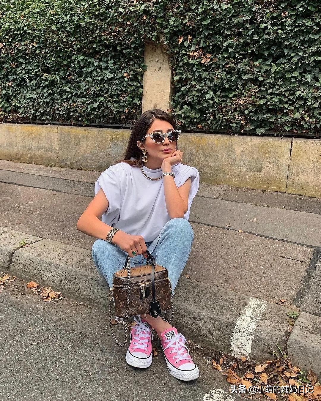 腿短穿什么款式小白鞋,今年的小白鞋这样穿太时髦了