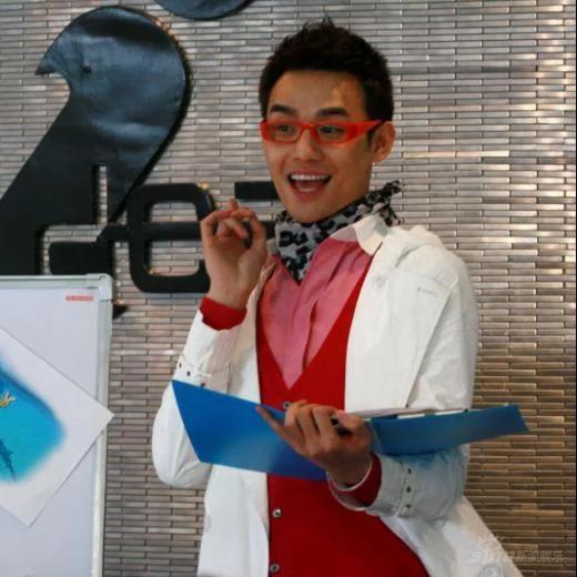 王凯被吐槽娘娘腔完整版,被骂娘娘腔后续