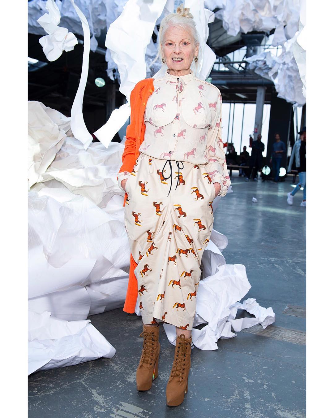 时尚野史西太后和burberry,burberry和西太后联名t恤