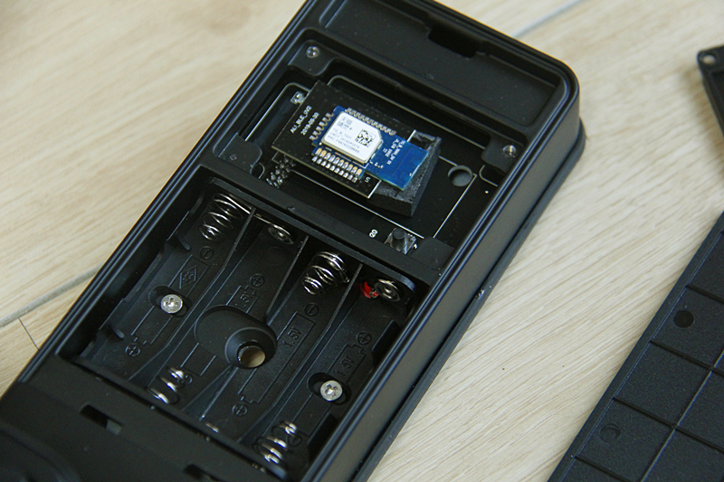 支持远程开门临时密码智能锁,智能密码锁怎样使用门卡开锁