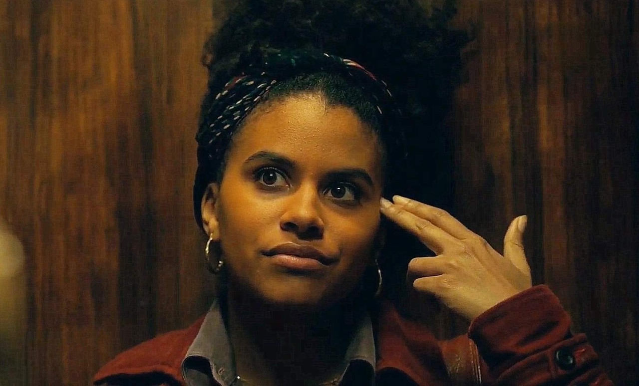 小丑只是戴上了面具背后却很心酸,小丑给人带来欢笑隐藏自己的悲伤