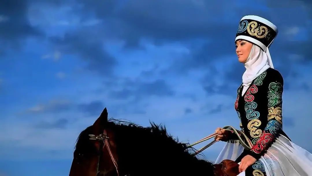 柯尔克孜族有多少个民族,五十六个民族之柯尔克孜族