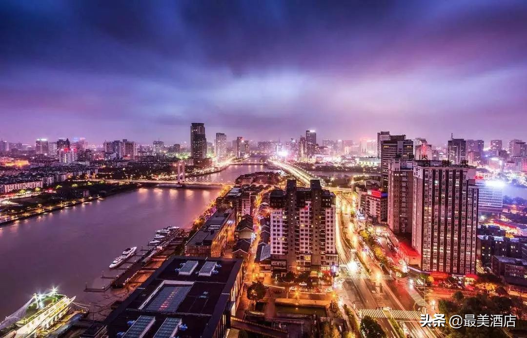 这对夫妻把渔民都嫌弃的破旧石头房，改成3个超美的民宿，美爆了